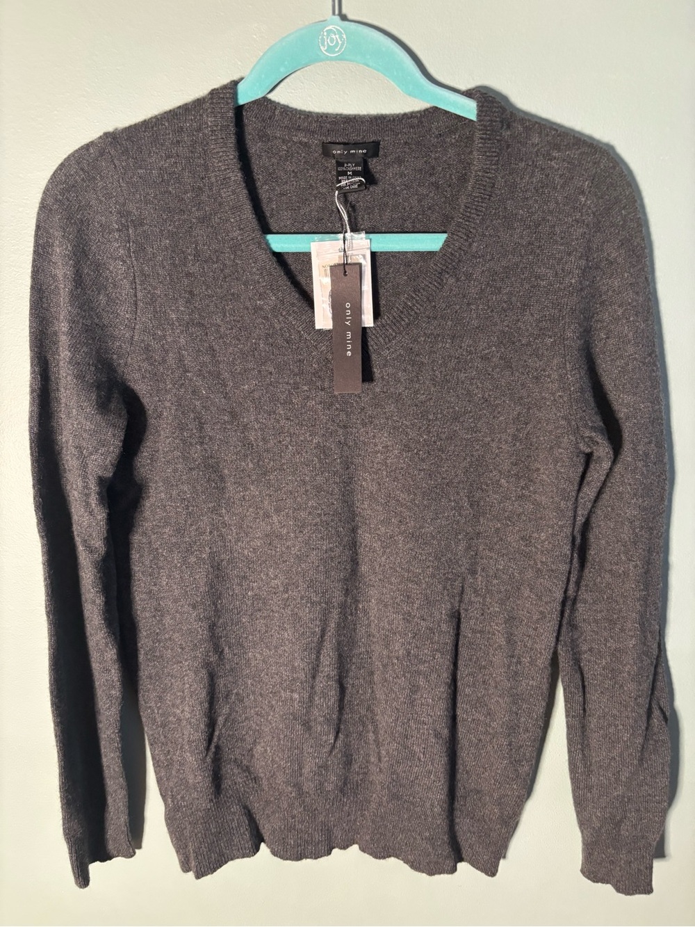 NWT Only Mine 100% Cashmere V-Neck Sweater Women’s Medium M Gray 2-Ply Pullover